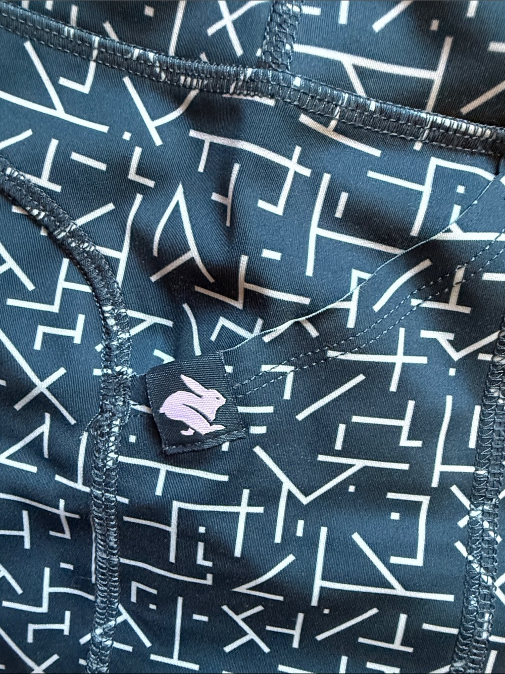 Rabbit 2.5” Speedy Leggy Shorts - Picture 14 of 16